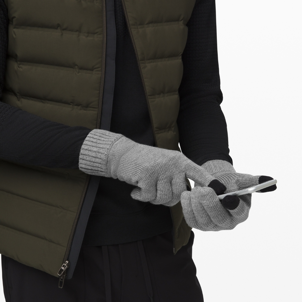 Lululemon Cold pursuit knit gloves